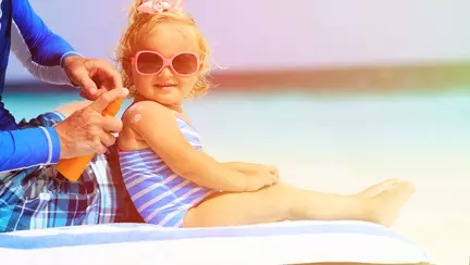 (P) Gerovital SUN, produsele perfecte pentru protecţia solară a micuţilor