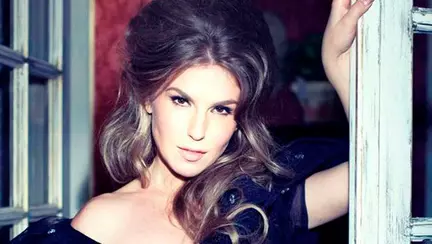 Corina Bud divorteaza dupa 20 de ani de relatie