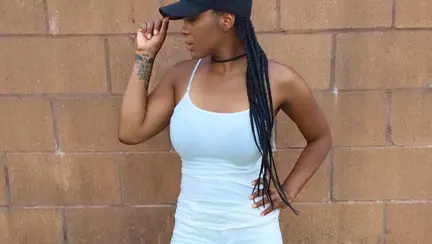 O proaspata mamica a recreat reclame celebre la lenjerie intima. Motivul este emotionant