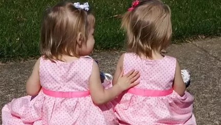 Cele mai frumoase nume pentru fete gemene – idei inspirate și semnificații speciale