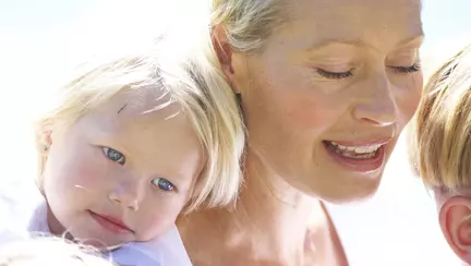 Mamele ar putea primi indemnizație pe viață, între 600 și 1000 de lei