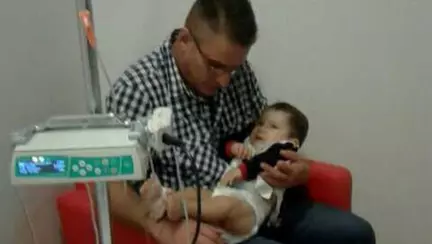 Apelul disperat al unei mame de pe patul unui spital privat din București, după ce copilul ei a fost ars în sala de operații