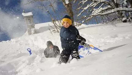 Lista județelor unde grădinițele și școlile sunt închise luni și marți