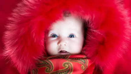 Ce are de făcut o mamă isteață în aceste zile cu temperaturi extreme. 4 sfaturi de la pediatri