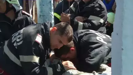 UPDATE | Copilul de 2 ani care a fost blocat intr-o fantana a fost externat. Mama lui a nascut in aceeasi zi