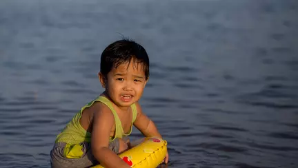 Mare grija cand mergeti la piscina sau la mare. Se poate intampla asta