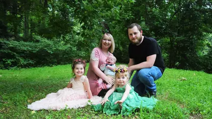 A vazut ca are 3 copii si a oprit-o in supermarket sa o compatimeasca