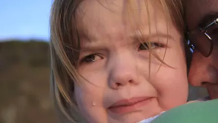 Mesajul unui tata pentru toti parintii: Nu e rusinos cand copilul face un tantrum in magazin