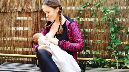 Mesaje dure la adresa Cristinei Siscanu: "Iti alaptezi copilul ca o vaca in public"