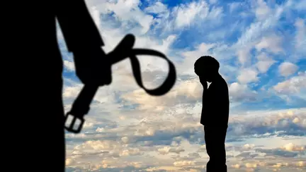 Copiii educati cu bataia sufera modificari ale creierului