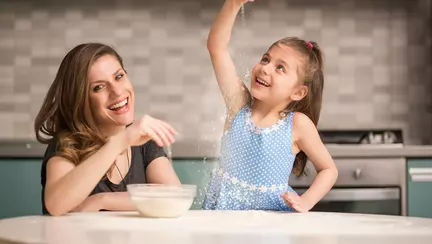 Actrita Tily Niculae pleaca in turneu cu noua sa carte “Retete Sofisticate”