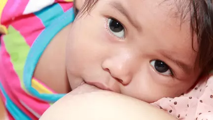 Pana la ce varsta e recomandata alaptarea?