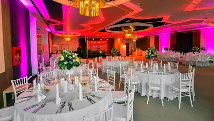 (P) Botez la Jubile - o petrecere desavarsita la un pret irezistibil!