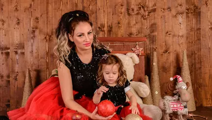 Sanziana Buruiana inca isi alapteaza fiica de 2 ani