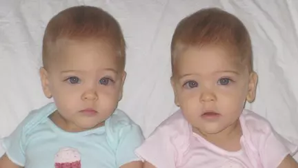 Au 7 ani si sunt considerate cele mai frumoase gemene din lume. Cum arata acum - FOTO