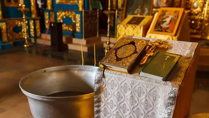 Biserica Ortodoxa Romana interzice filmarile la nunta si botez