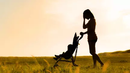 Psihoza postpartum: cum o recunosti, primele simptome si tratament