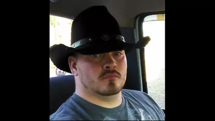 Si-a pedepsit copilul intr-un mod neobisnuit si a impartit internetul in 2 tabere