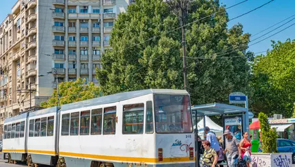 Momente de groaza in Bucuresti, pentru un copil si un bunic, dupa un gest necugetat al unui vatman