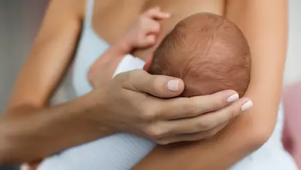 Cum previi si tratezi ragadele mamare, ranile provocate de alaptare