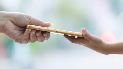 Primul telefon al copilului tau - Cum instalezi controlul parental