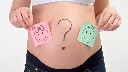 Insarcinata cu baiat sau fata? Riscurile in sarcina sunt diferite