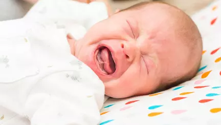 Colicile bebelusului - Ce sunt si de ce apar colicile la bebelusi