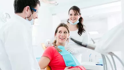 Poti merge la dentist in timpul sarcinii?