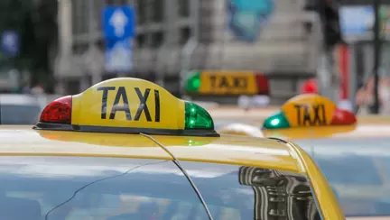 Copil de gradinita, trimis la spital cu un taxi