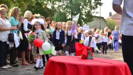 Mesajul profesoarei din Bucuresti care nu primeste cadouri in prima zi de scoala