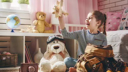 (P) 5 idei de jucării deosebite pe care fetița ta le va îndrăgi