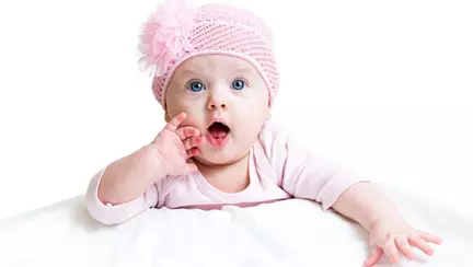 Nume de fete la modă în 2024. Alege cel mai frumos nume pentru fetița ta