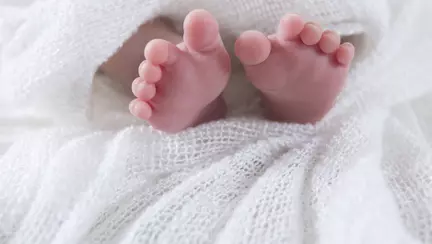 S-a nascut primul copil dintr-un uter transplantat de la o femeie decedata