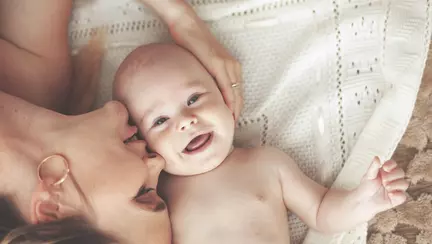 Studiu: Poate fi benefic sa amani maternitatea dupa 35 de ani