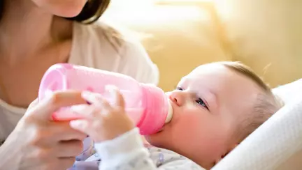 Lucrurile pe care orice mămică ar trebui să le aibă în primul an al bebelușului