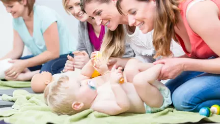 Cursuri de puericultura obligatorii pentru parinti