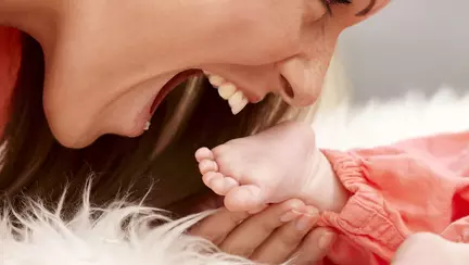 De ce ne vine sa ne "mancam" copiii - E o reactie sanatoasa