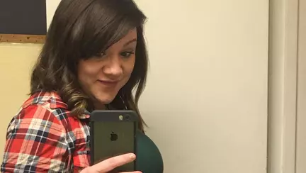 O tânără a decis să își arate trupul de după naștere, sătulă de pozele modificate pe calculator