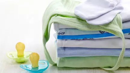 (P) De ce haine de bebelusi are nevoie micutul tau pe timp de noapte?