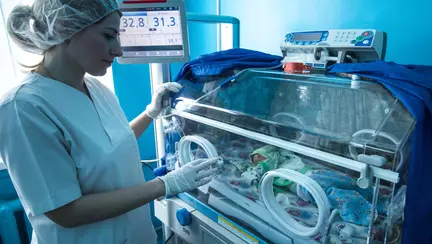 Situație alarmantă la Maternitatea Giulești din Capitală. Numărul bebelușilor infectați cu stafilococ auriu crește în fiecare zi