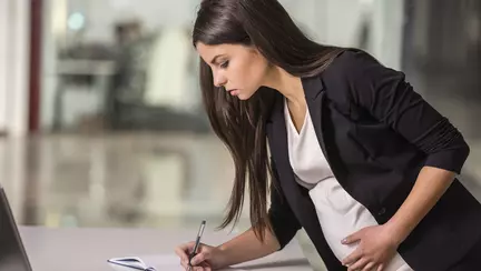 Concediul de maternitate în lume: ce beneficii sau restricții au mamele în alte țări