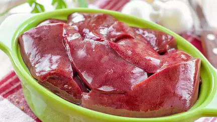 Ficățeii în alimentația bebelușilor: când devin toxici pentru cei mici