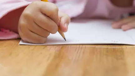 Ce i-a cerut o fetiță din Vaslui primarului comunei "Singura noastră șansă în viață este să învățăm"