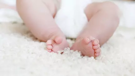 Primul bebeluș născut cu coronavirus din România