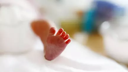 O femeie din județul Olt și-a ucis copilul pentru că plângea