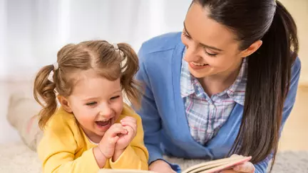 CUM ÎȚI FACI COPILUL SĂ CITEASCĂ