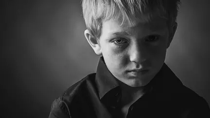 În România, 1 din 10 copii se duce seara flămând la culcare