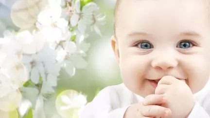 Viral! Reacția unui copil când primește un cățeluș în dar de ziua lui