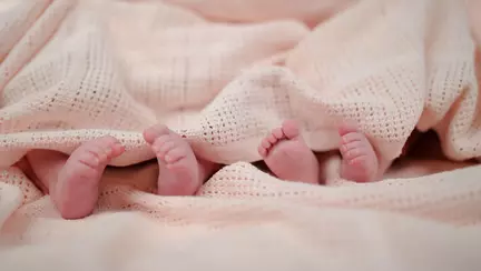 Studiu: La nivel global se nasc din ce în ce mai mulți gemeni