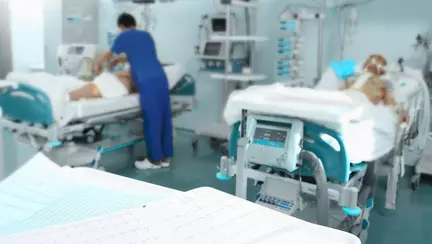 O gravidă în luna a cincea a murit după ce s-a infectat cu SARS-CoV-2